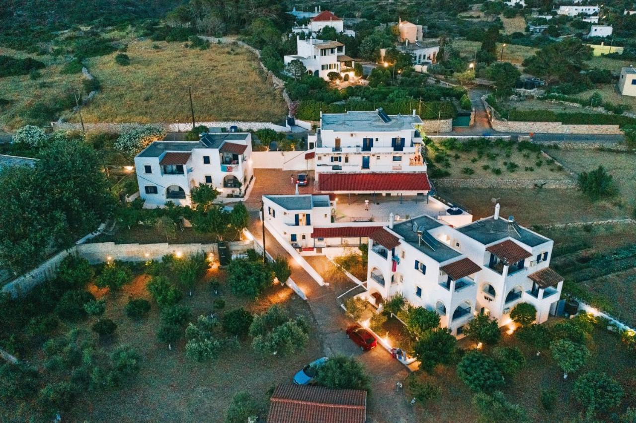 Theofilos Appartements Livádi Kithíron Kültér fotó